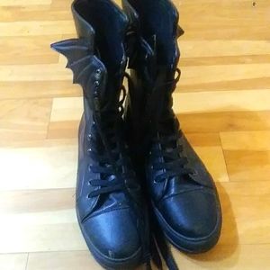 Killstar batwing shoes